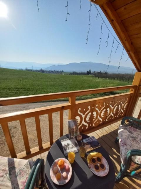 Chalet Le Clos De L'Orme Saint-Lattier Exterior photo